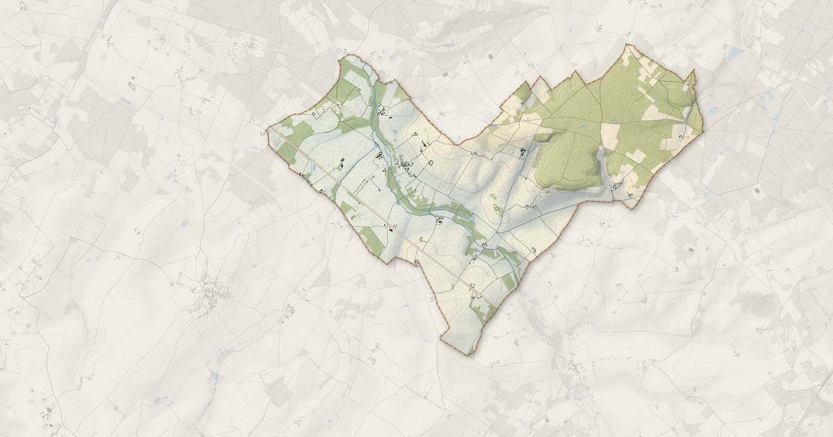 Portrait cartographique de Razines : relief, eau, forêts, bâti et voies, calculés à partir des données de l'IGN