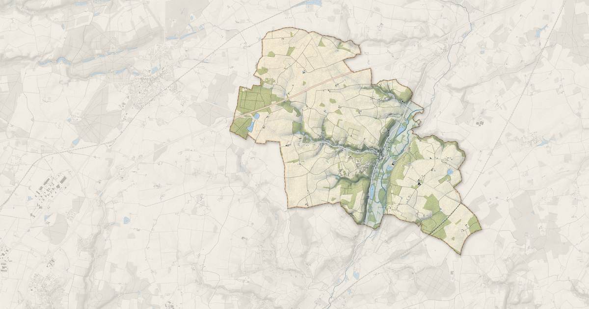 Portrait cartographique de Reugny : relief, eau, forêts, bâti et voies, calculés à partir des données de l'IGN