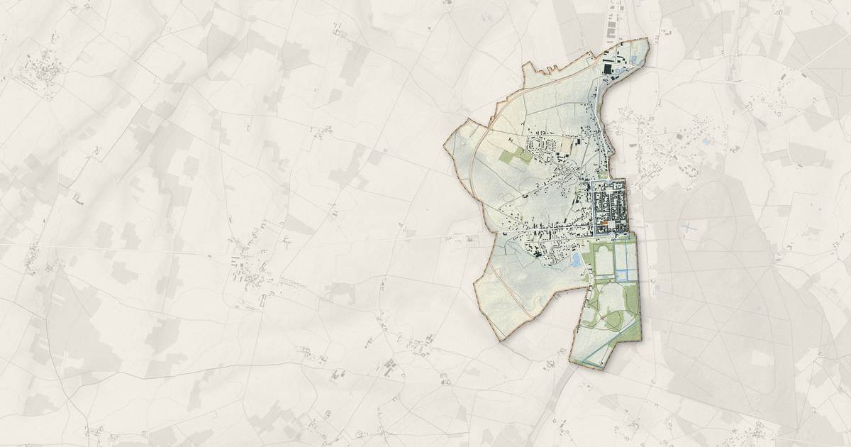 Portrait cartographique de Richelieu : relief, eau, forêts, bâti et voies, calculés à partir des données de l'IGN