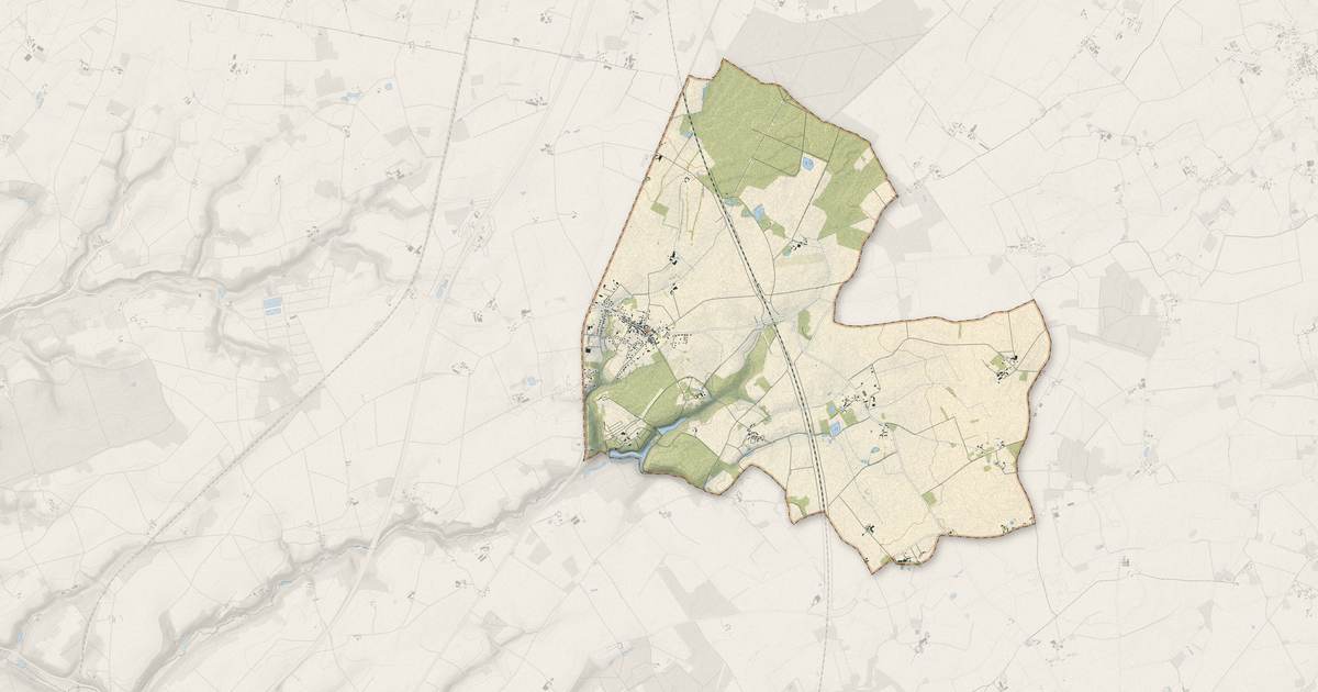 Portrait cartographique de Sainte-Catherine-de-Fierbois : relief, eau, forêts, bâti et voies, calculés à partir des données de l'IGN