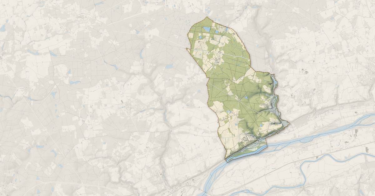 Portrait cartographique de Saint-Étienne-de-Chigny : relief, eau, forêts, bâti et voies, calculés à partir des données de l'IGN