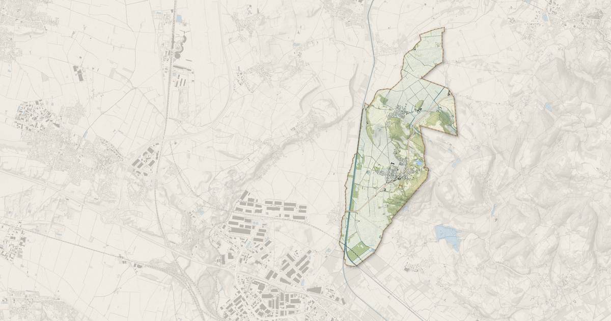 Portrait cartographique de Chamagnieu : relief, eau, forêts, bâti et voies, calculés à partir des données de l'IGN