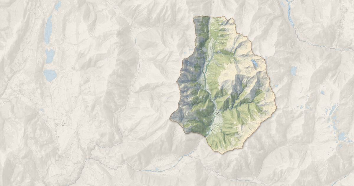 Portrait cartographique de Chantepérier : relief, eau, forêts, bâti et voies, calculés à partir des données de l'IGN