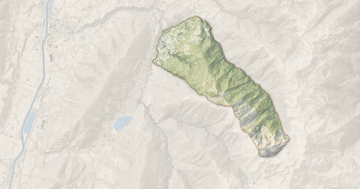 Portrait cartographique de La Chapelle-du-Bard : relief, eau, forêts, bâti et voies, calculés à partir des données de l'IGN