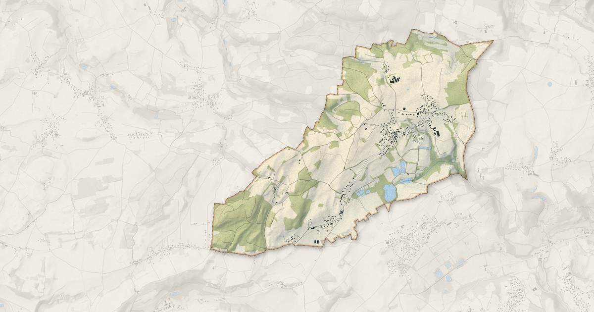 Portrait cartographique de Chèzeneuve : relief, eau, forêts, bâti et voies, calculés à partir des données de l'IGN
