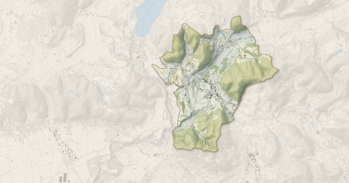 Portrait cartographique de Chirens : relief, eau, forêts, bâti et voies, calculés à partir des données de l'IGN
