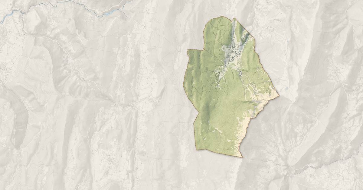 Portrait cartographique de Corrençon-en-Vercors : relief, eau, forêts, bâti et voies, calculés à partir des données de l'IGN
