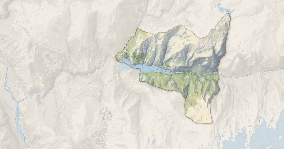 Portrait cartographique de Mizoën : relief, eau, forêts, bâti et voies, calculés à partir des données de l'IGN