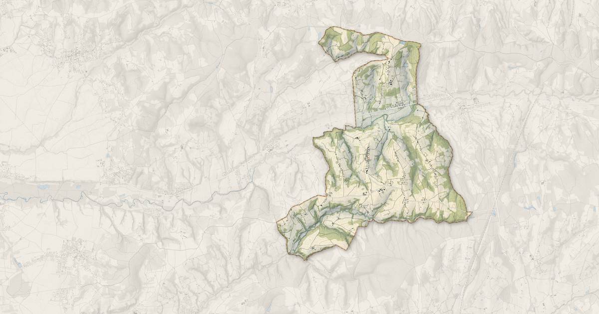 Portrait cartographique de Montseveroux : relief, eau, forêts, bâti et voies, calculés à partir des données de l'IGN