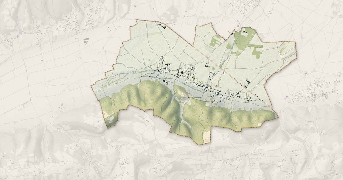 Portrait cartographique de Mottier : relief, eau, forêts, bâti et voies, calculés à partir des données de l'IGN