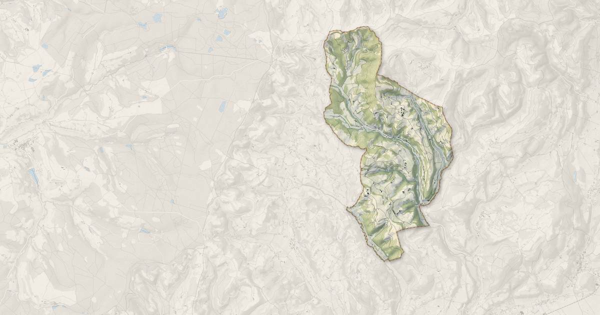 Portrait cartographique de Serre-Nerpol : relief, eau, forêts, bâti et voies, calculés à partir des données de l'IGN