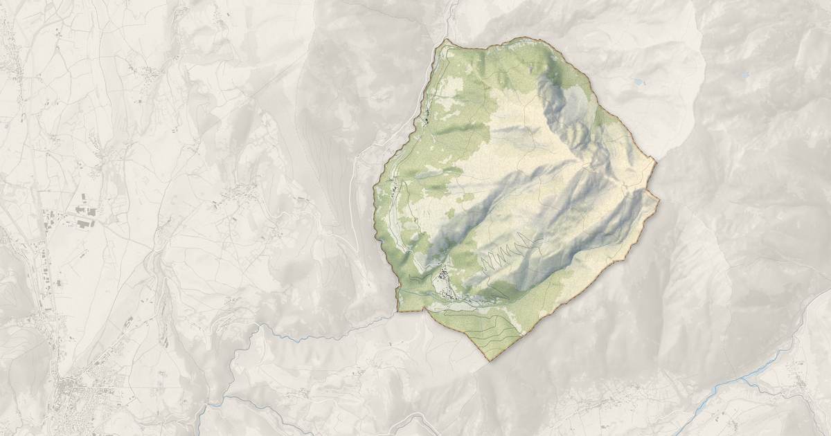 Portrait cartographique de Oris-en-Rattier : relief, eau, forêts, bâti et voies, calculés à partir des données de l'IGN