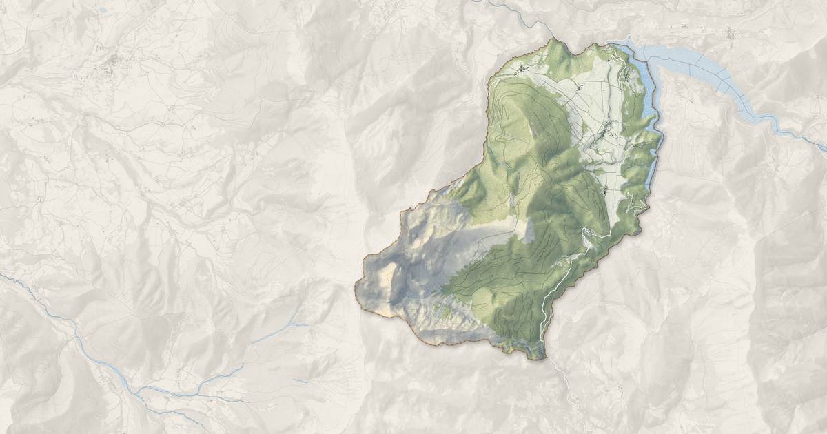 Portrait cartographique de Pellafol : relief, eau, forêts, bâti et voies, calculés à partir des données de l'IGN