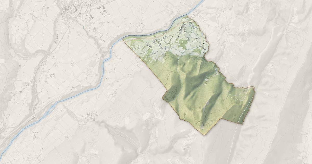 Portrait cartographique de Rovon : relief, eau, forêts, bâti et voies, calculés à partir des données de l'IGN