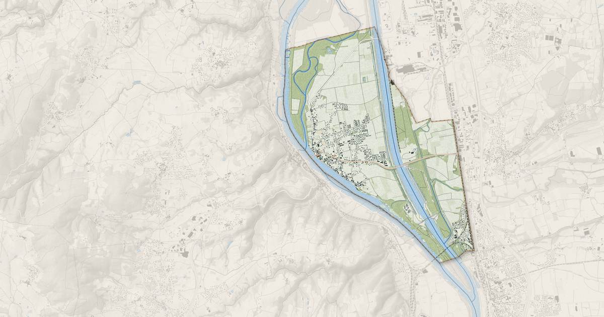 Portrait cartographique de Sablons : relief, eau, forêts, bâti et voies, calculés à partir des données de l'IGN