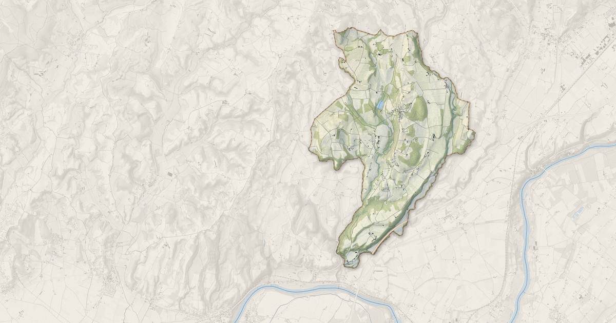 Portrait cartographique de Saint-Bonnet-de-Chavagne : relief, eau, forêts, bâti et voies, calculés à partir des données de l'IGN