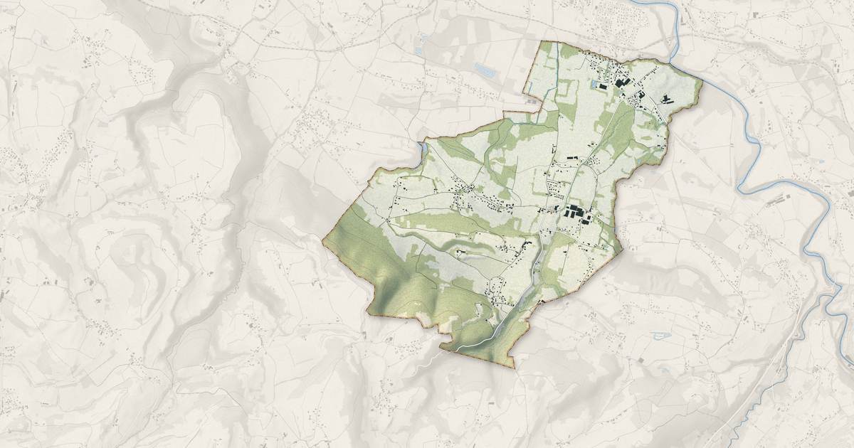 Portrait cartographique de Saint-Jean-d'Avelanne : relief, eau, forêts, bâti et voies, calculés à partir des données de l'IGN