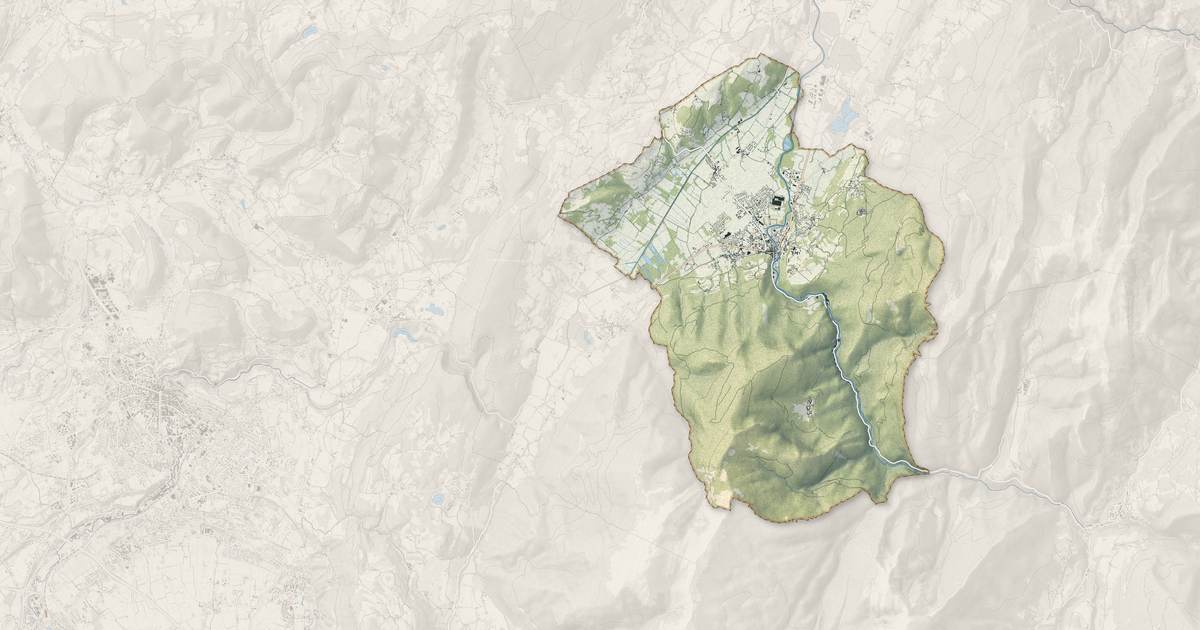 Portrait cartographique de Saint-Laurent-du-Pont : relief, eau, forêts, bâti et voies, calculés à partir des données de l'IGN