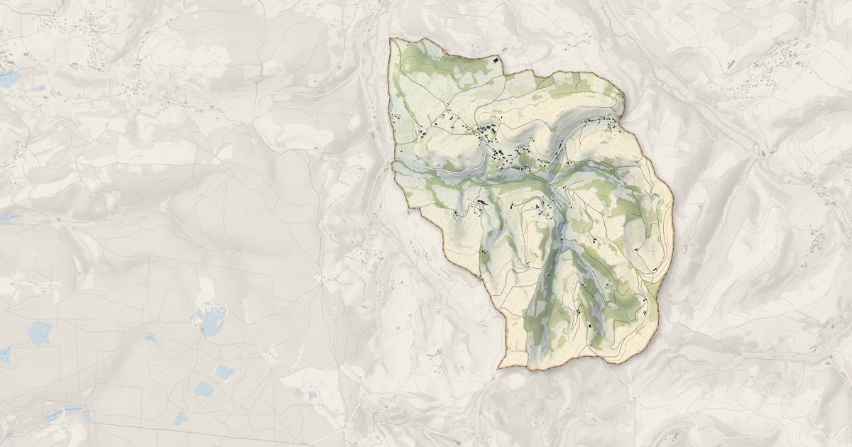 Portrait cartographique de Saint-Michel-de-Saint-Geoirs : relief, eau, forêts, bâti et voies, calculés à partir des données de l'IGN