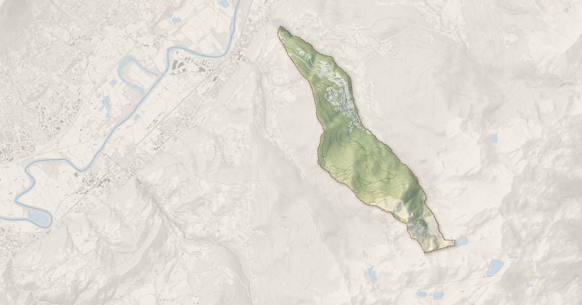 Portrait cartographique de Saint-Mury-Monteymond : relief, eau, forêts, bâti et voies, calculés à partir des données de l'IGN