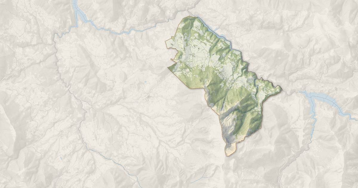 Portrait cartographique de Châtel-en-Trièves : relief, eau, forêts, bâti et voies, calculés à partir des données de l'IGN
