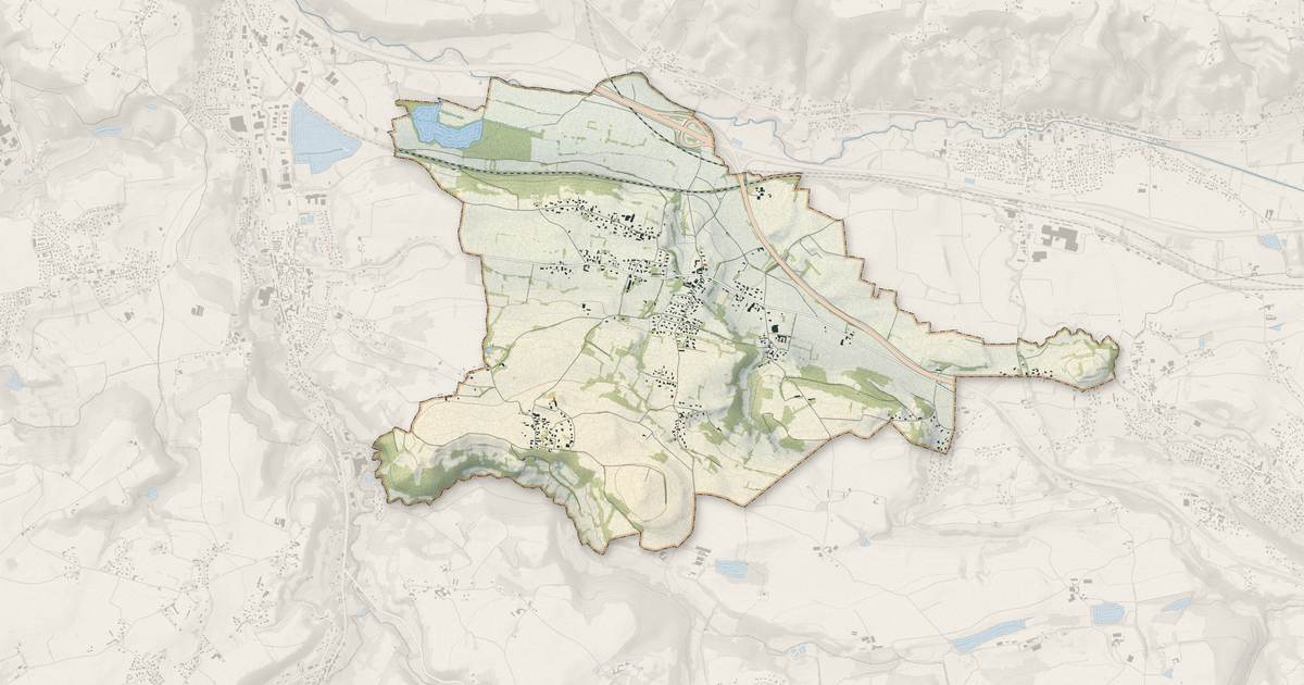 Portrait cartographique de Sérézin-de-la-Tour : relief, eau, forêts, bâti et voies, calculés à partir des données de l'IGN
