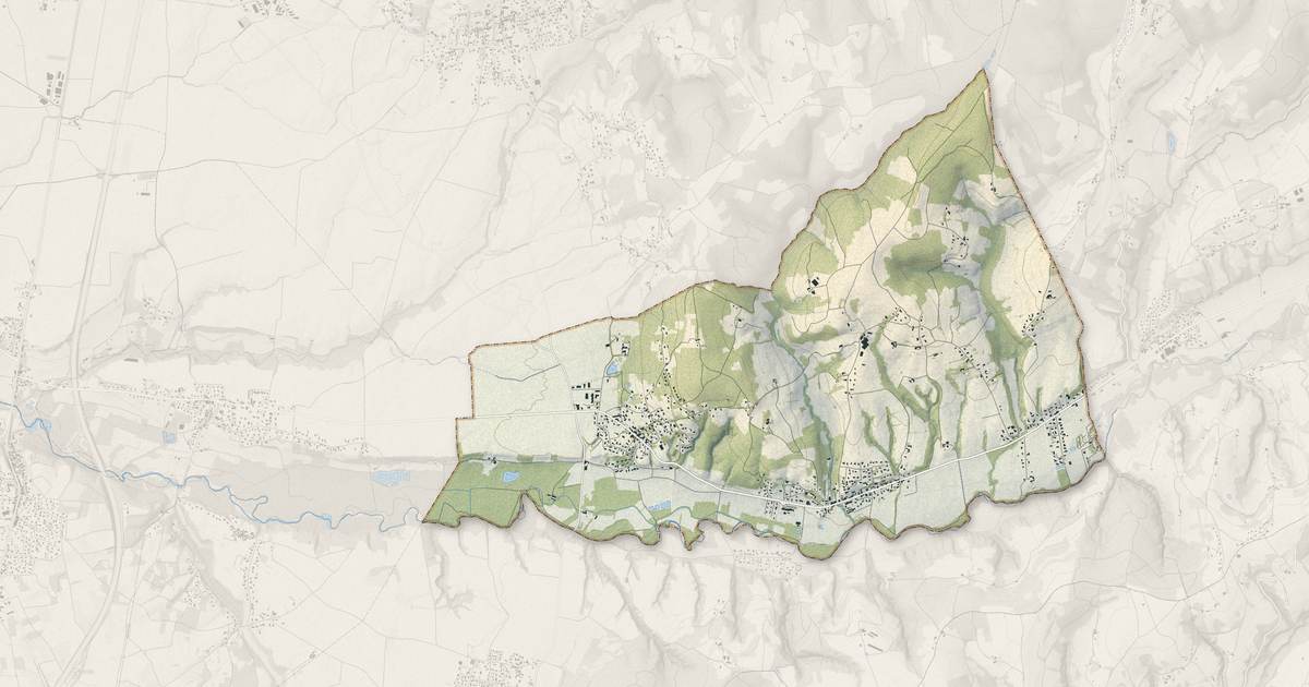 Portrait cartographique de Vernioz : relief, eau, forêts, bâti et voies, calculés à partir des données de l'IGN