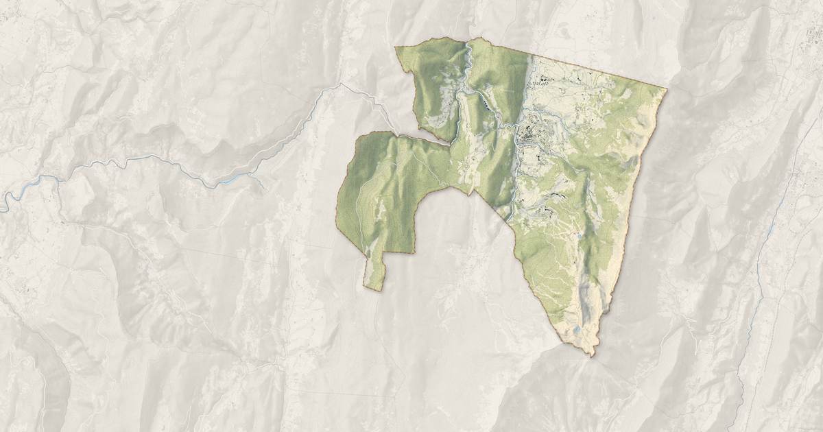 Portrait cartographique de Villard-de-Lans : relief, eau, forêts, bâti et voies, calculés à partir des données de l'IGN