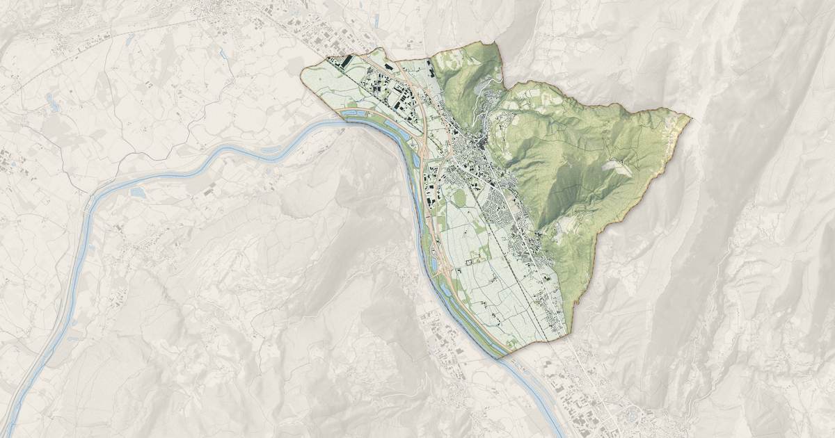 Portrait cartographique de Voreppe : relief, eau, forêts, bâti et voies, calculés à partir des données de l'IGN