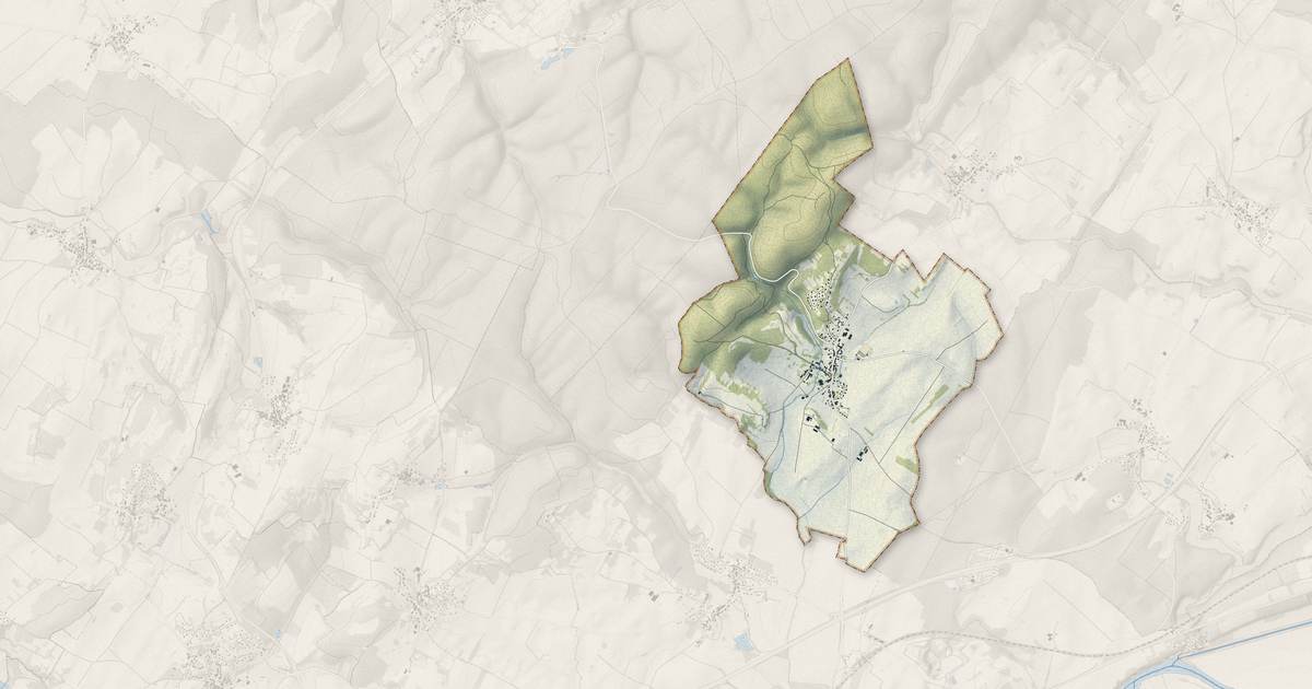 Portrait cartographique de Amange : relief, eau, forêts, bâti et voies, calculés à partir des données de l'IGN