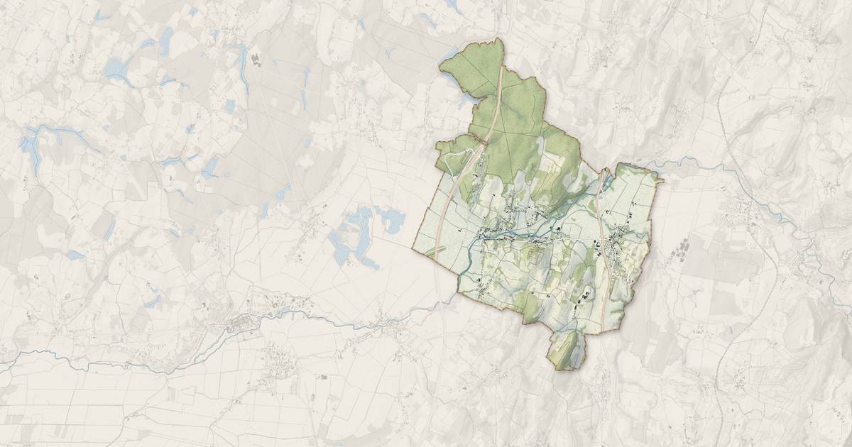 Portrait cartographique de Arlay : relief, eau, forêts, bâti et voies, calculés à partir des données de l'IGN