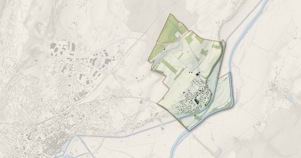 Portrait cartographique de Baverans : relief, eau, forêts, bâti et voies, calculés à partir des données de l'IGN