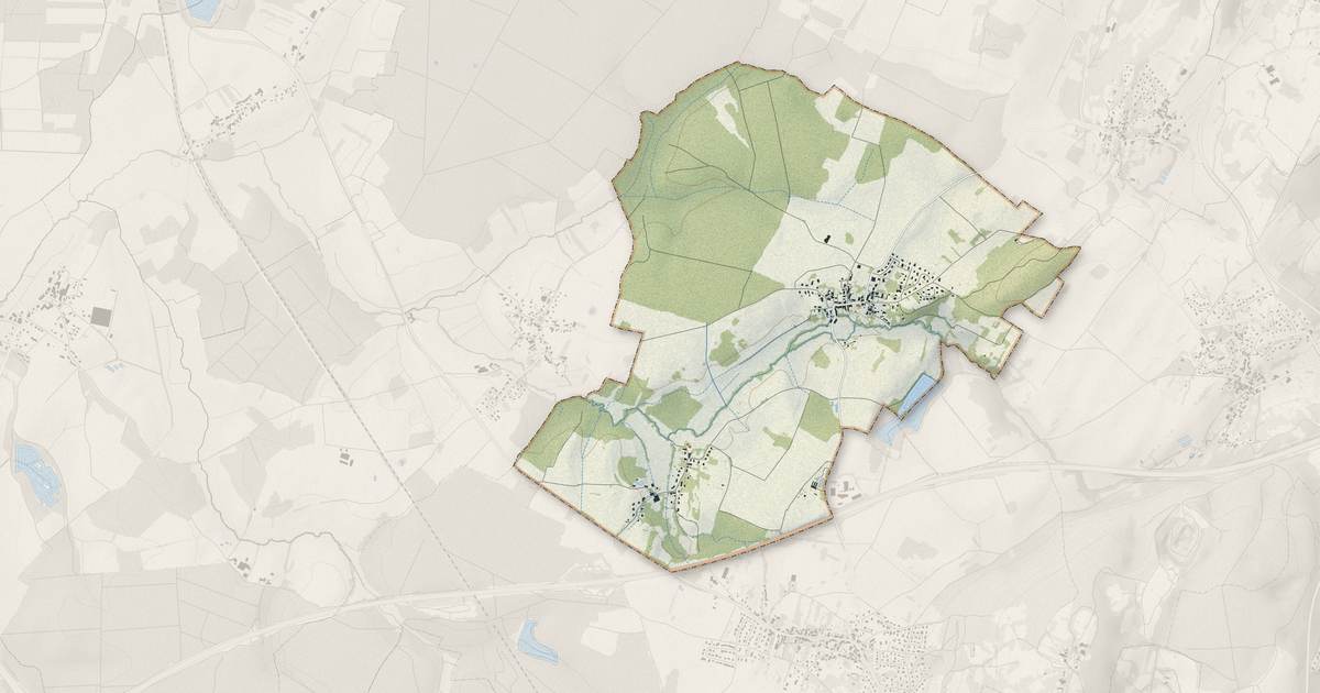 Portrait cartographique de Biarne : relief, eau, forêts, bâti et voies, calculés à partir des données de l'IGN