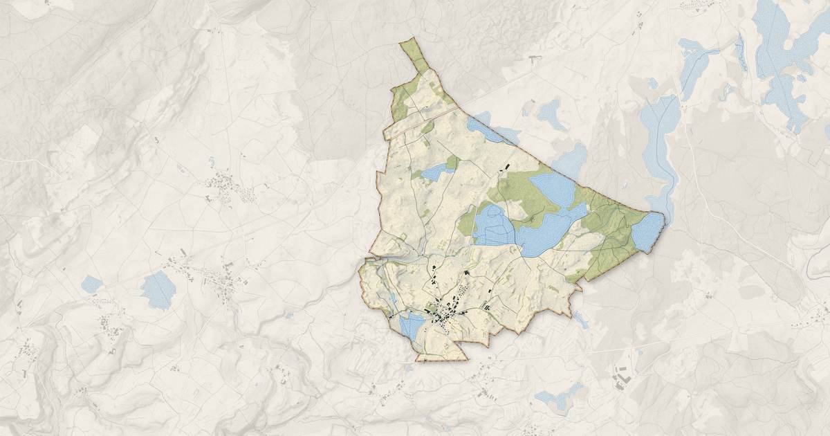 Portrait cartographique de Bief-du-Fourg : relief, eau, forêts, bâti et voies, calculés à partir des données de l'IGN