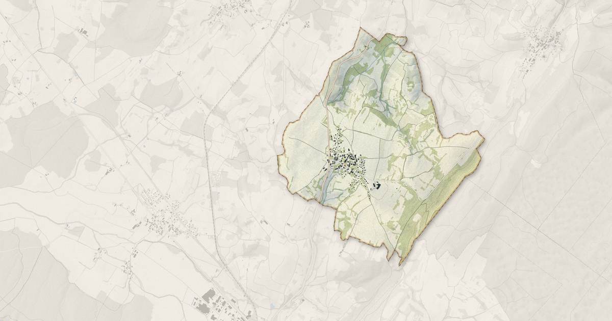 Portrait cartographique de Buvilly : relief, eau, forêts, bâti et voies, calculés à partir des données de l'IGN