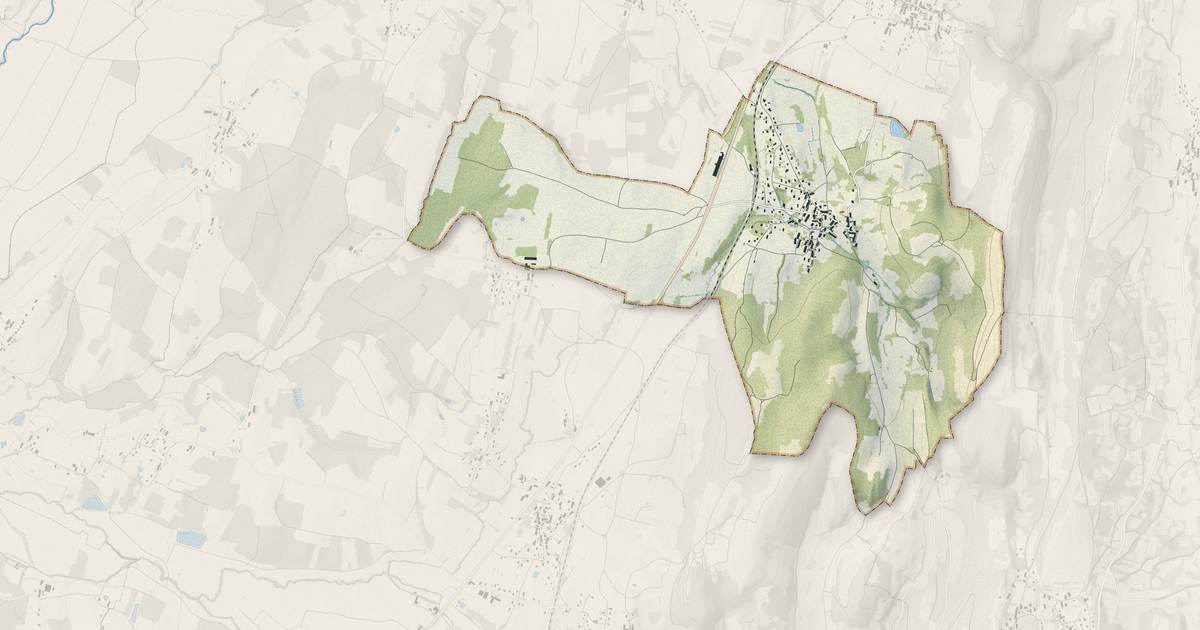 Portrait cartographique de Cesancey : relief, eau, forêts, bâti et voies, calculés à partir des données de l'IGN