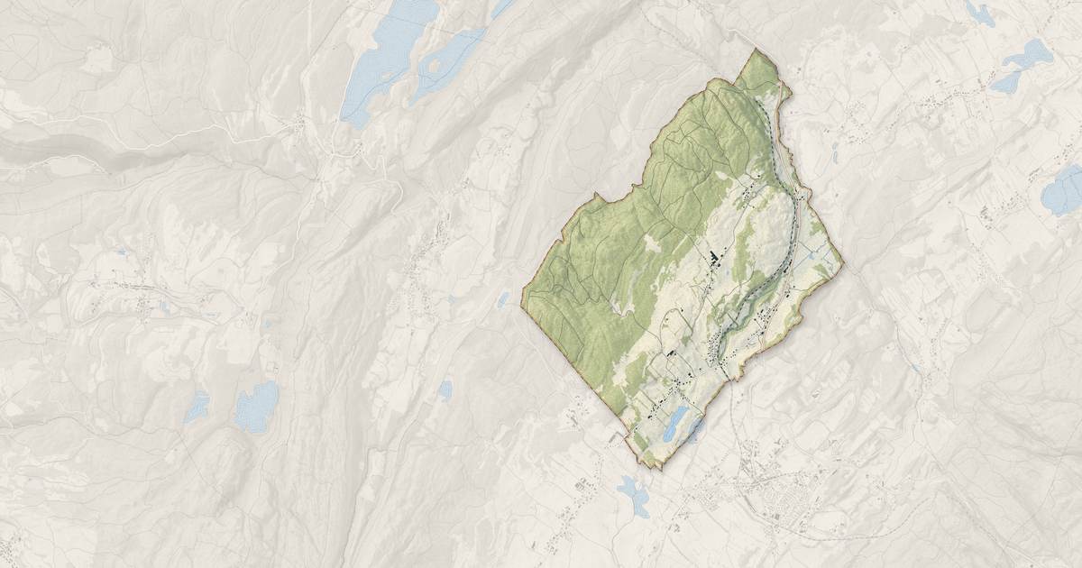 Portrait cartographique de La Chaumusse : relief, eau, forêts, bâti et voies, calculés à partir des données de l'IGN