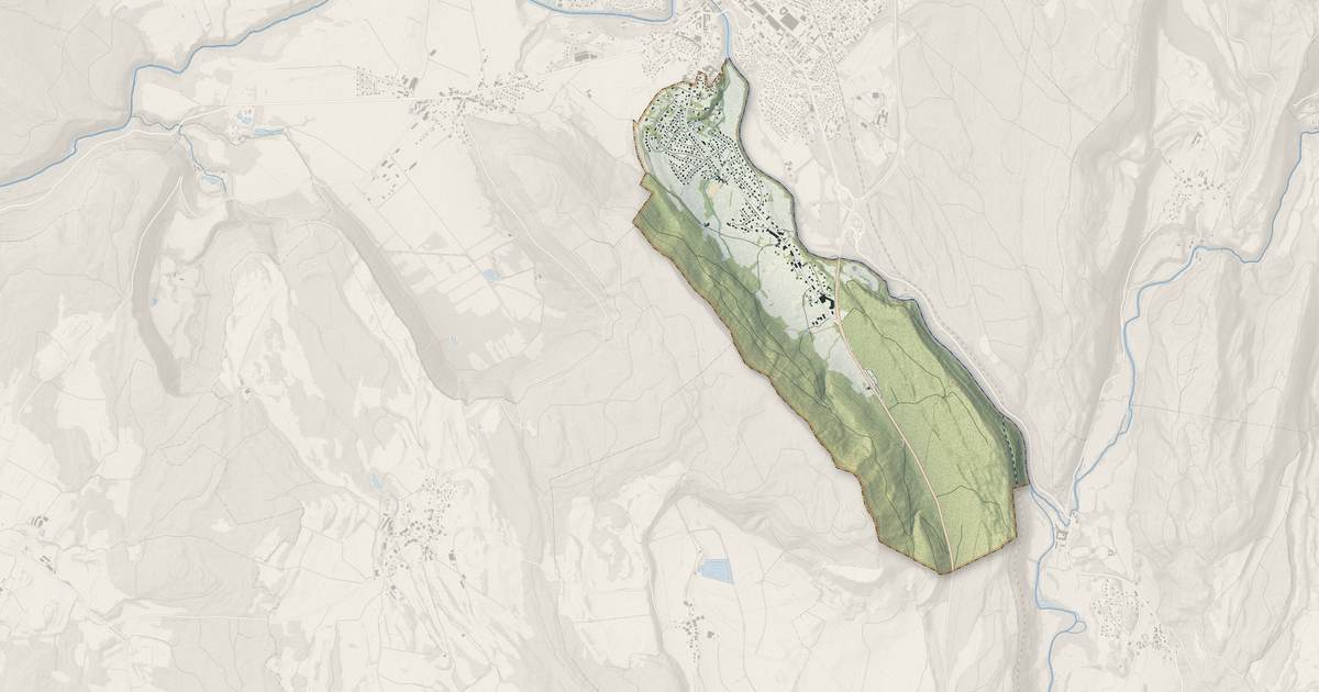 Portrait cartographique de Cize : relief, eau, forêts, bâti et voies, calculés à partir des données de l'IGN