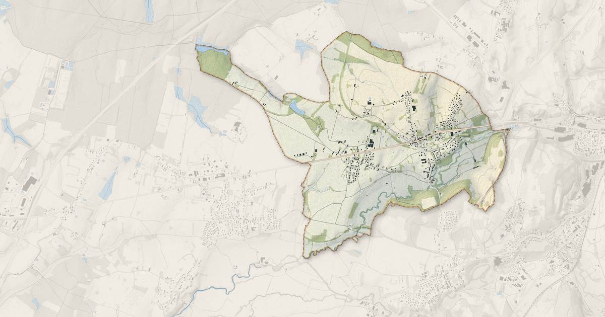 Portrait cartographique de Courlans : relief, eau, forêts, bâti et voies, calculés à partir des données de l'IGN