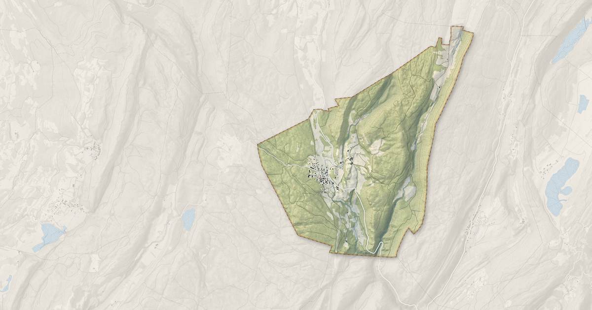 Portrait cartographique de Les Crozets : relief, eau, forêts, bâti et voies, calculés à partir des données de l'IGN