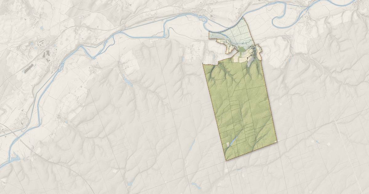 Portrait cartographique de Étrepigney : relief, eau, forêts, bâti et voies, calculés à partir des données de l'IGN
