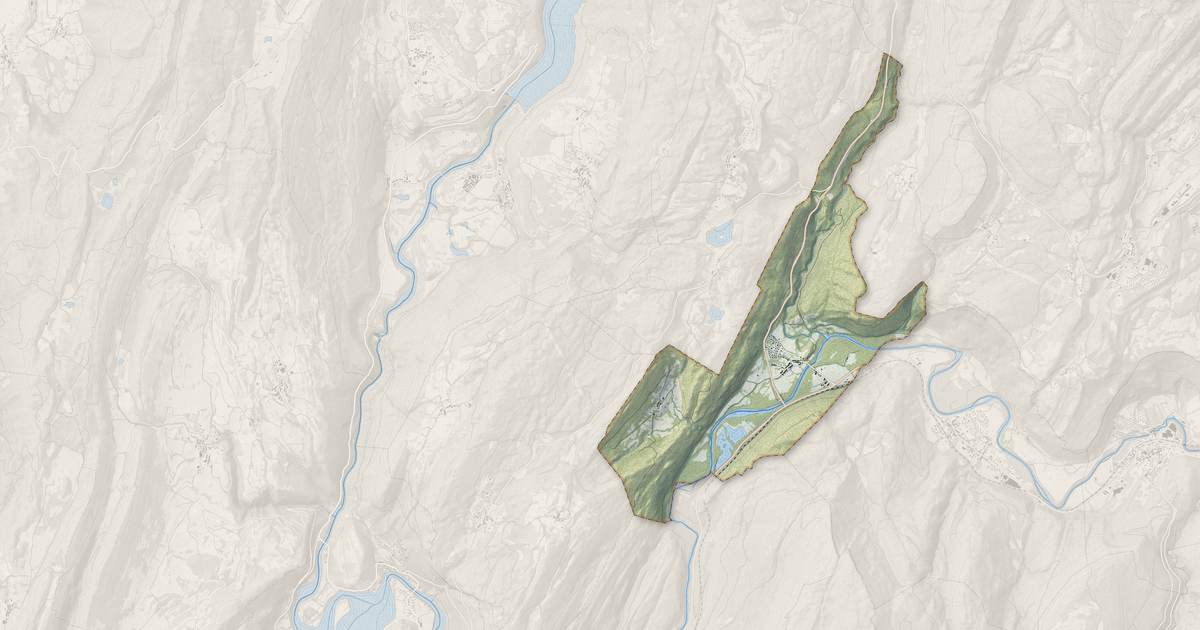 Portrait cartographique de Jeurre : relief, eau, forêts, bâti et voies, calculés à partir des données de l'IGN