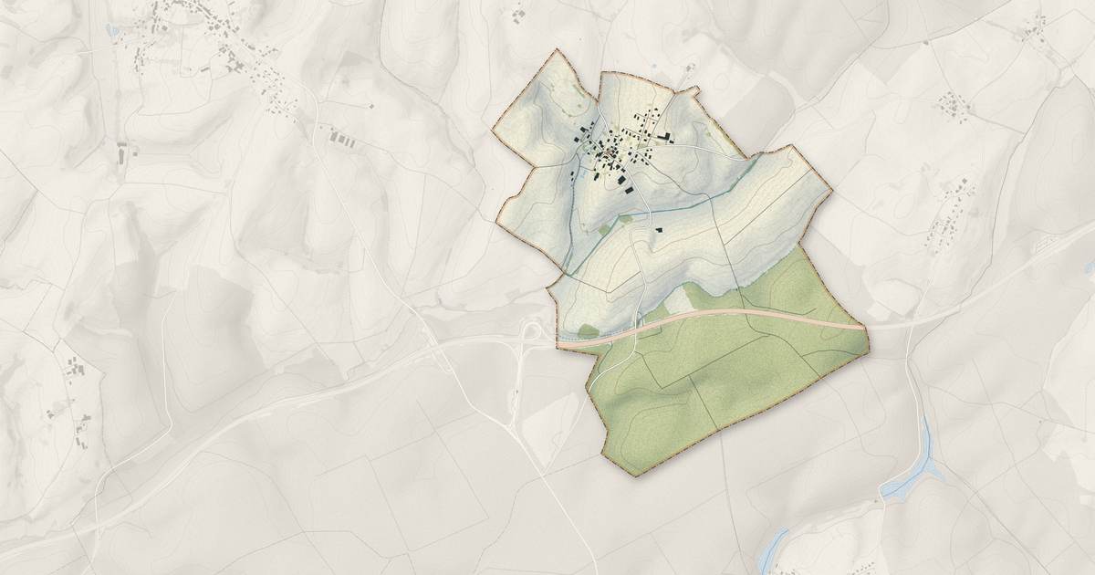 Portrait cartographique de Louvatange : relief, eau, forêts, bâti et voies, calculés à partir des données de l'IGN