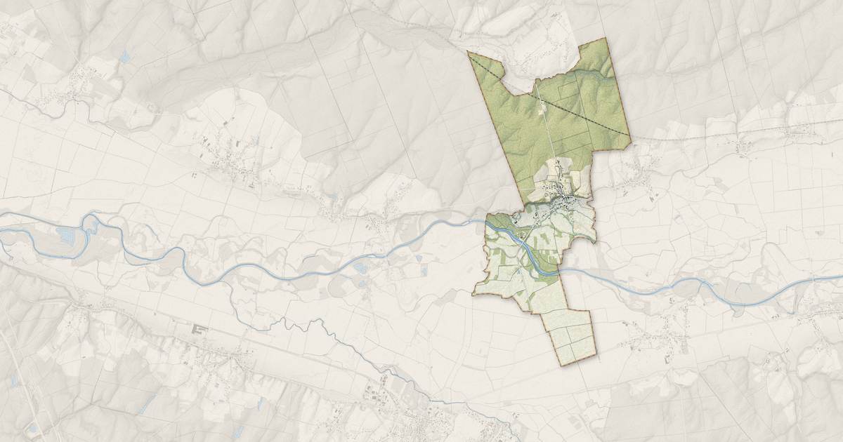 Portrait cartographique de Montbarrey : relief, eau, forêts, bâti et voies, calculés à partir des données de l'IGN
