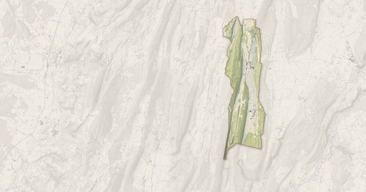 Portrait cartographique de Rothonay : relief, eau, forêts, bâti et voies, calculés à partir des données de l'IGN
