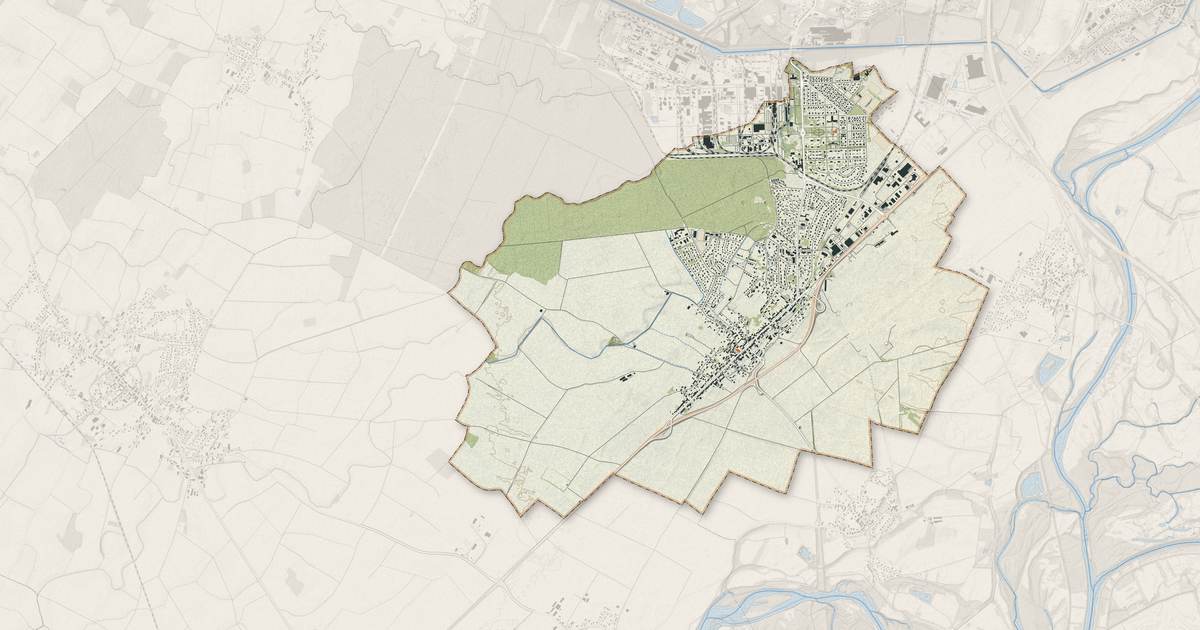 Portrait cartographique de Tavaux : relief, eau, forêts, bâti et voies, calculés à partir des données de l'IGN