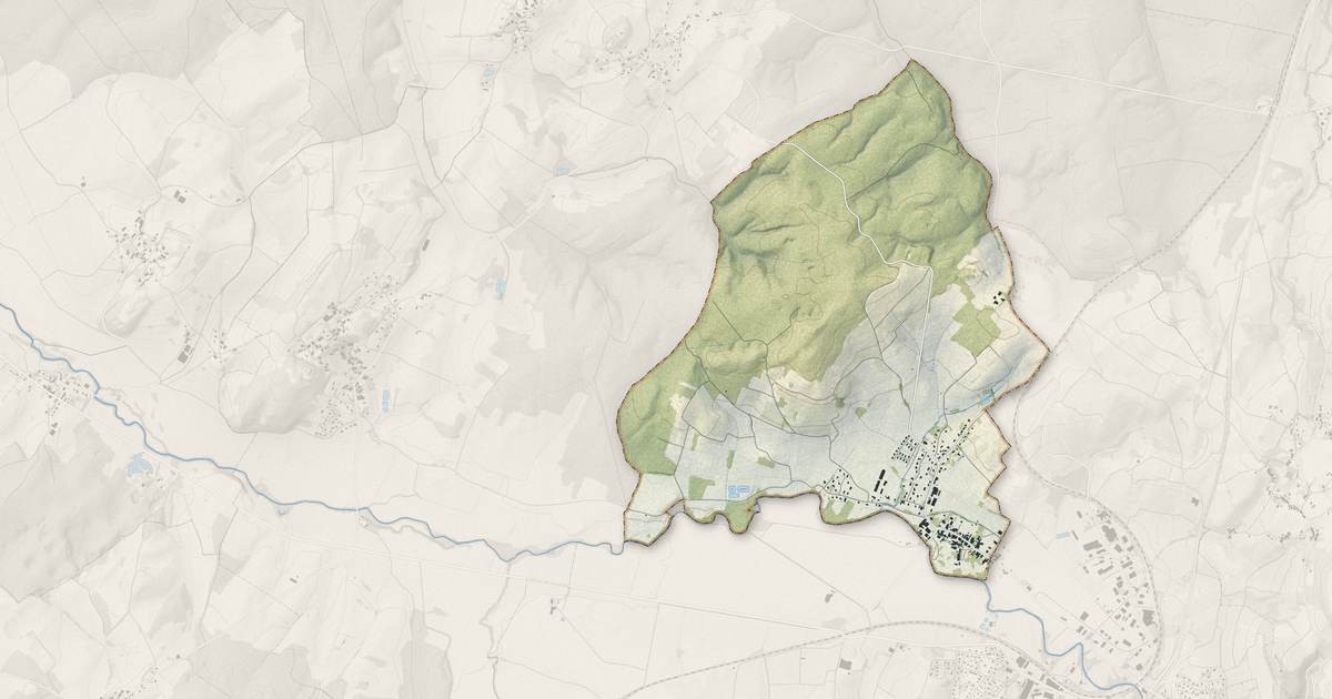 Portrait cartographique de Villette-lès-Arbois : relief, eau, forêts, bâti et voies, calculés à partir des données de l'IGN