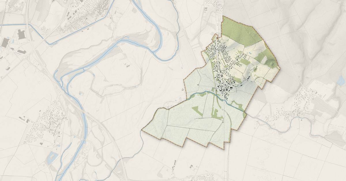 Portrait cartographique de Villette-lès-Dole : relief, eau, forêts, bâti et voies, calculés à partir des données de l'IGN