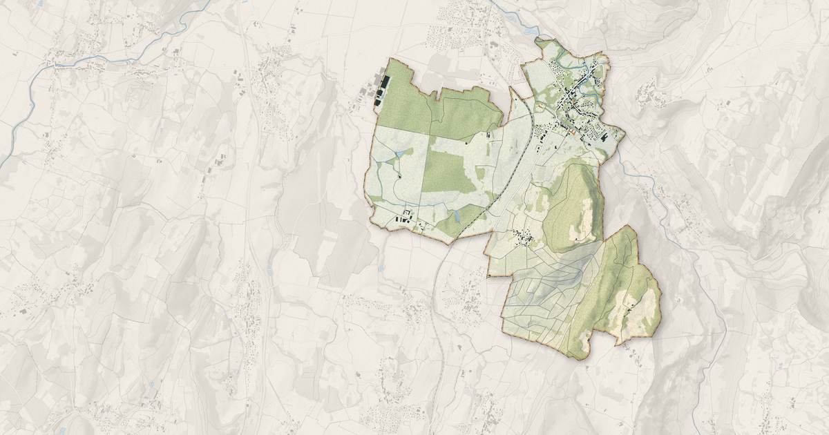 Portrait cartographique de Voiteur : relief, eau, forêts, bâti et voies, calculés à partir des données de l'IGN