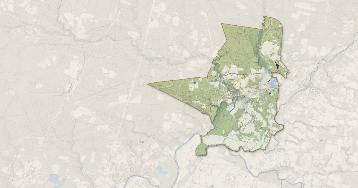 Portrait cartographique de Bégaar : relief, eau, forêts, bâti et voies, calculés à partir des données de l'IGN